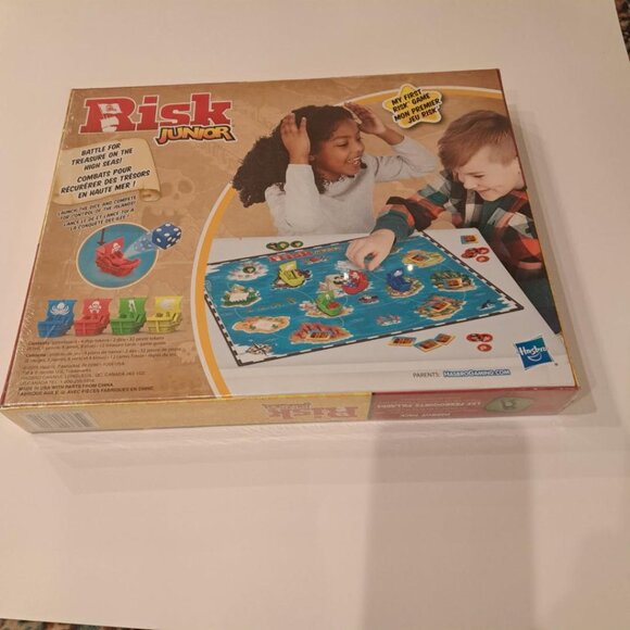 Risk Game Junior Board Game by Hasbro Gaming 2-4 players age 5+ New Sealed - Picture 2 of 2
